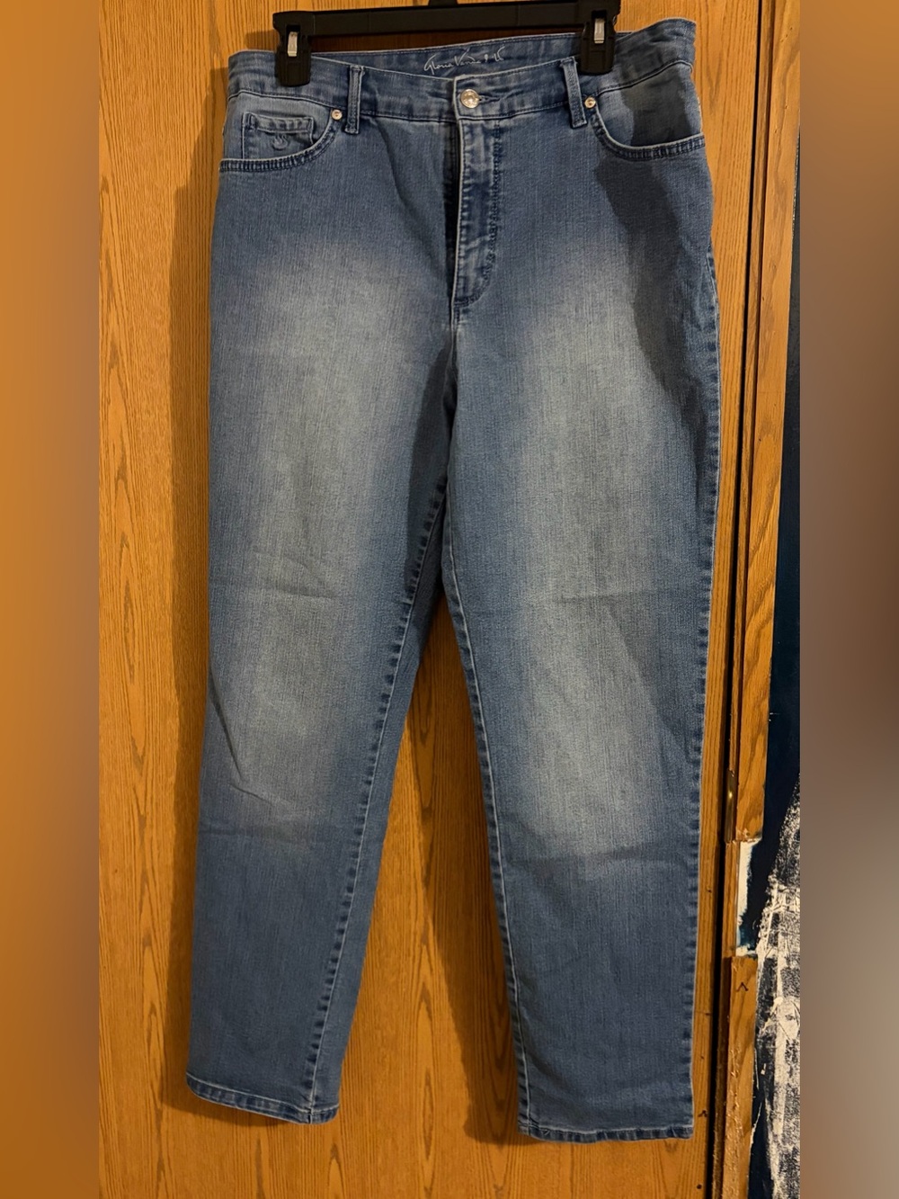 Gloria Vanderbilt Women's Skinny Jeans in Light Blue Wash